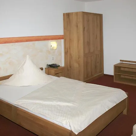 Flora ホテル ドルマーゲン