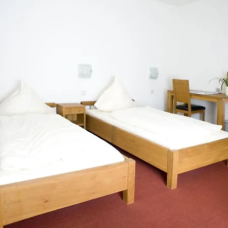 Hotel Flora 3*